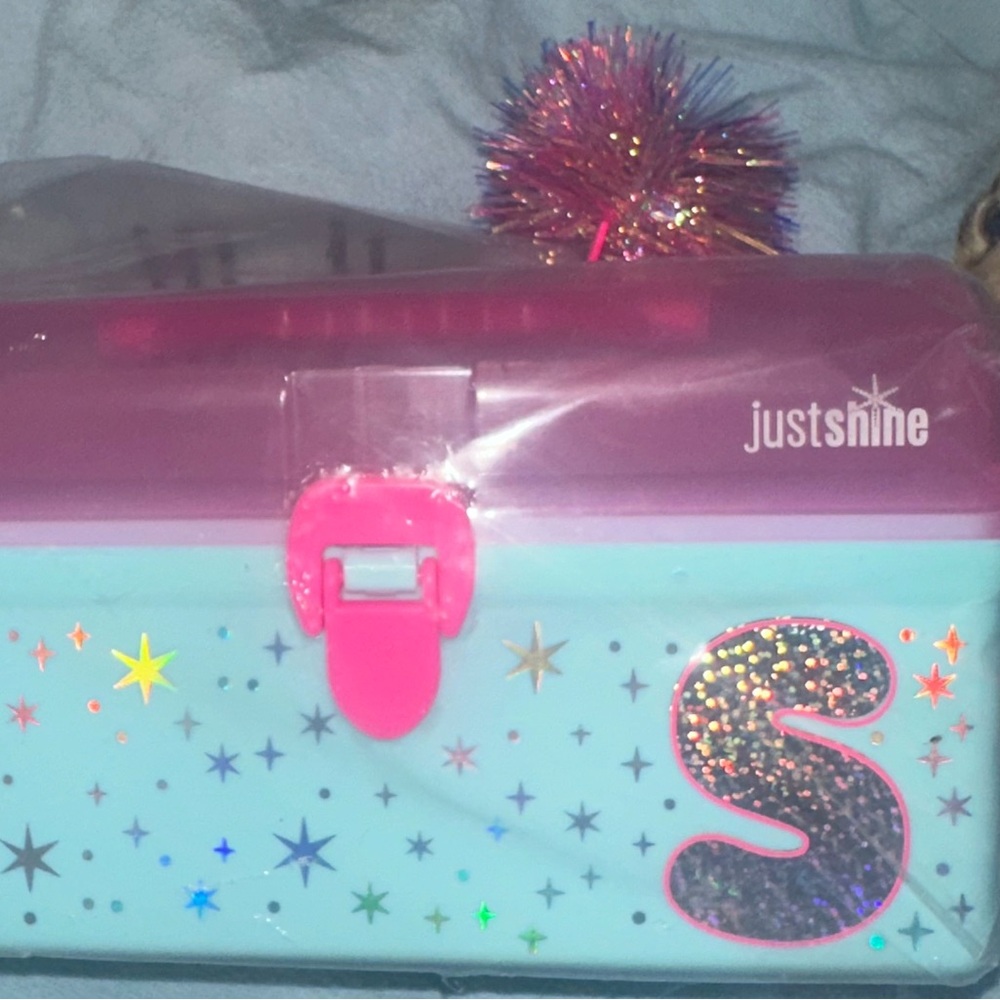 Justice brand makeup caddy letter S ~ never opened ~ Smoke Free ~ NEW